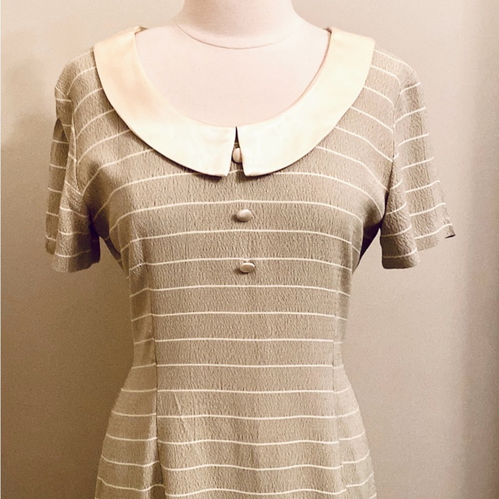 Breakin’ Loose Vintage Gold Cream Striped Satin Collar Short Sleeve Dress SZ 3/4 - Picture 2 of 14